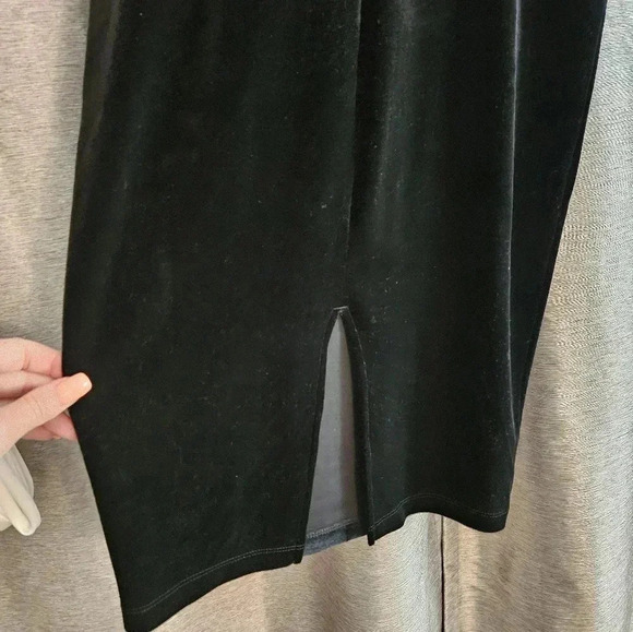NWT Bardot Revolve Black Velvet Dress 6/S - Picture 4 of 8